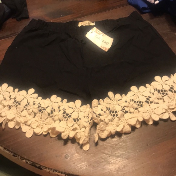 Pants - Size XL women’s shorts brand New with tags